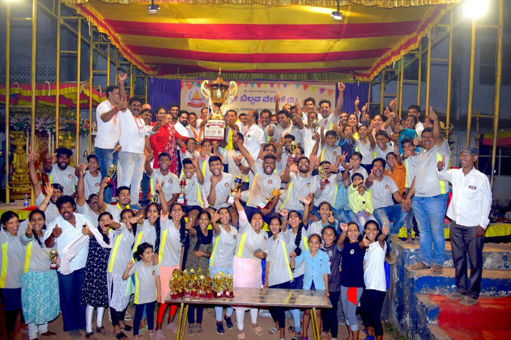 ಬಾಳೆಪುಣಿ ಬ್ರಹ್ಮಶ್ರೀ ಬಿಲ್ಲವ ವೇದಿಕೆಗೆಕೋಟಿ ಚೆನ್ನಯ ಚಾಂಪಿಯನ್ಸ್ ಟ್ರೋಫಿ