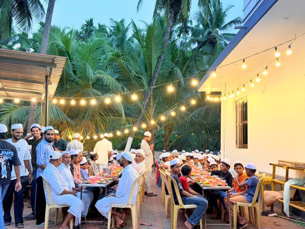 ಎಸ್ಸಸ್ಸಫ್ ಬಾಳೆಪುಣಿ ಶಾಖಾ ವತಿಯಿಂದ ಮಾಸಿಕ ಬುರ್ಧಾ ಮಜ್ಲಿಸ್ ಹಾಗೂ ಬ್ರಹತ್ ಇಫ್ತಾರ್ ಕೂಟ